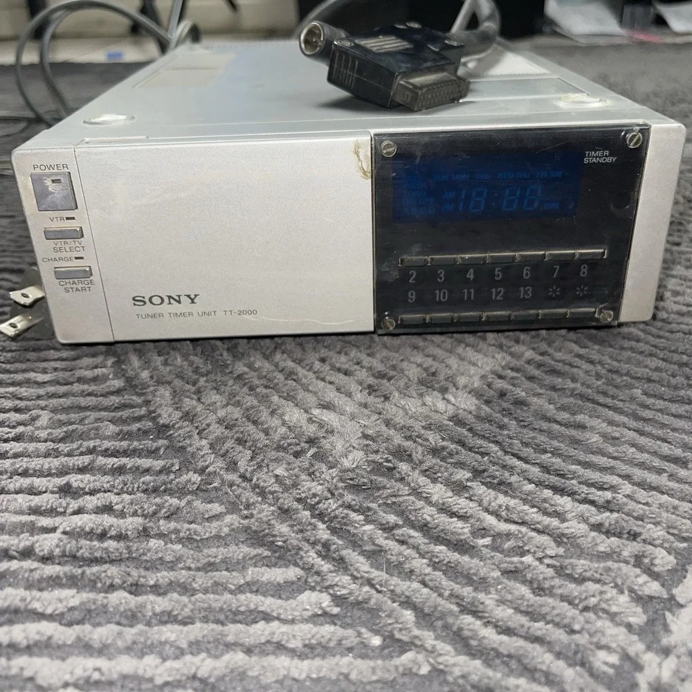 Sony‎ Tuner Timer Unit TT-2000 Vintage Video Recorder Accessory w/ Cables